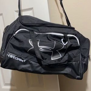 NEW Under Armour travel/ gym bag